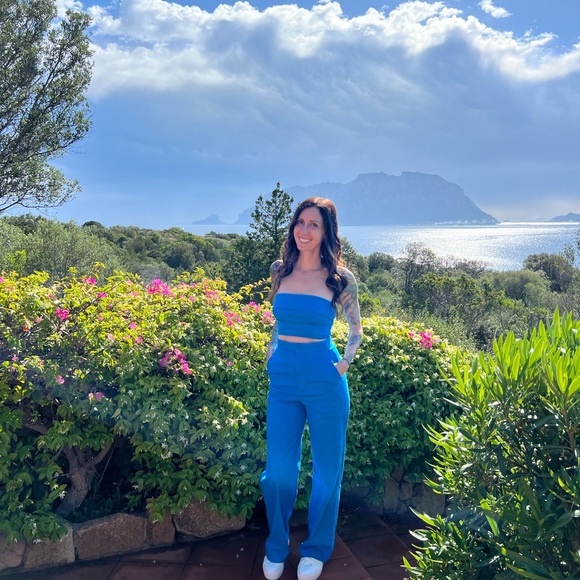 Meet your Posher, Tara - Picture 2 of 4